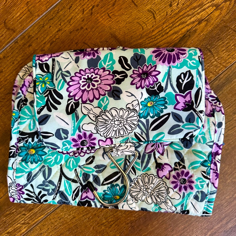 Vera Bradley Medium Travel Organizer - Penelope’s Garden
